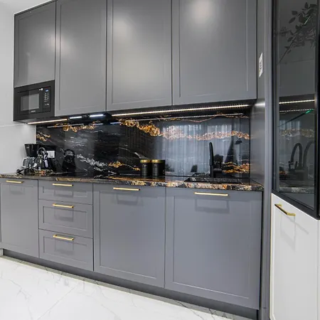 Amber Centrum Lux *